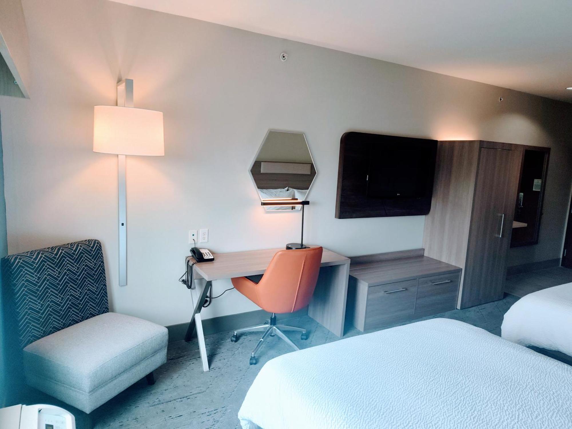 Holiday Inn Express Kenedy By Ihg Buitenkant foto